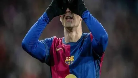 亚伯拉罕：随时待命，精准锁定锋线位置